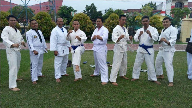 JAJARAN POLRES BONTANG GELAR BELADIRI POLRI