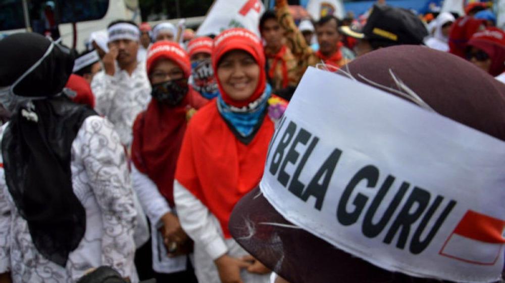 Kaltim Naikkan Insentif Guru Honorer, Rudy Mas