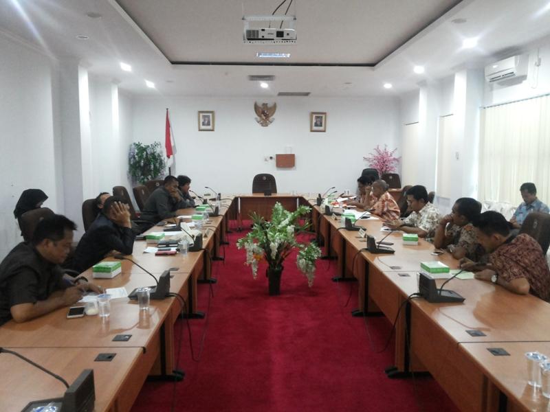 KOMISI II DPRD BONTANG HIMBAU PEMKOT, AGAR SIGAP MENANGGAPI TAWARAN UNTUK KAPAL RORO