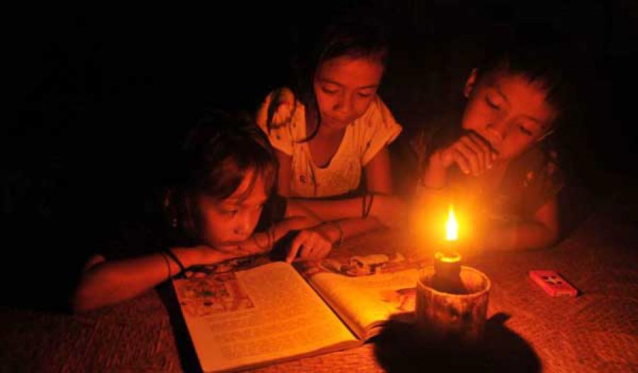 Duh, Masih 110 Desa di Kaltim Gelap Gulita!