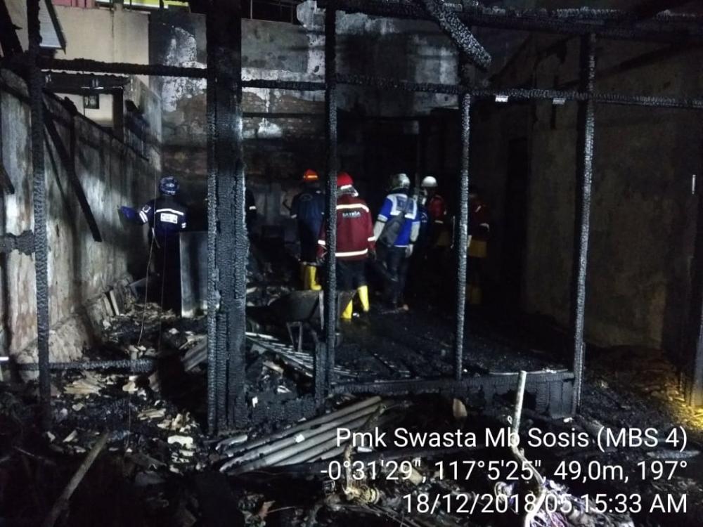 Terjebak Api, Ketua RT Hangus Terbakar Bersama 6 Keluarganya