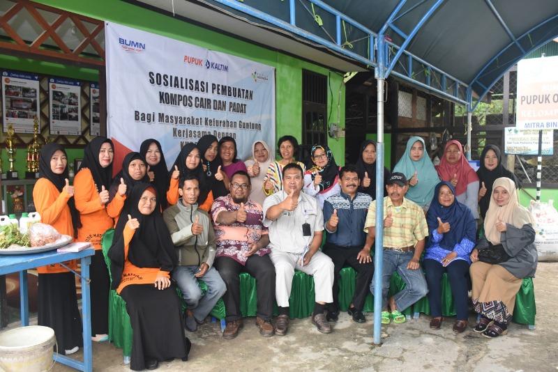 Pupuk Kaltim Beri Pelatihan Pemilahan dan Pengelolaan Sampah ke Masyarakat Guntung