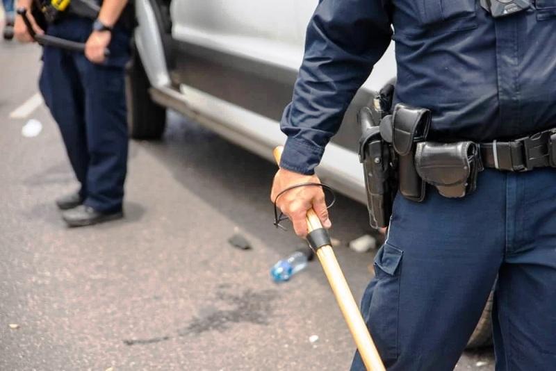 Gara-Gara Balok, Warga Samarinda Dianiaya Brimob: Bentrok hingga Ada Tembakan