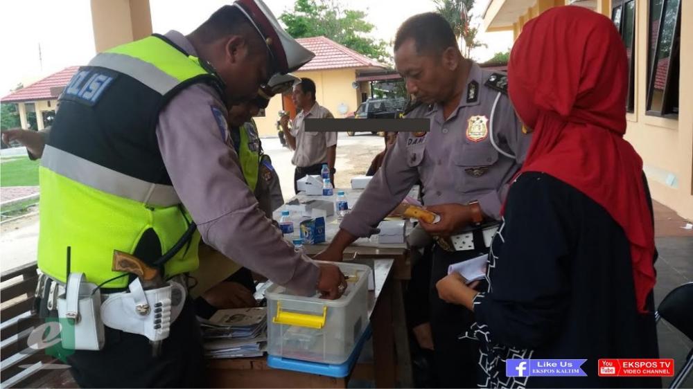 Pelaksanaan Operasi Zebra 2016 di Bontang Jaring 936 Pengendara Roda Dua