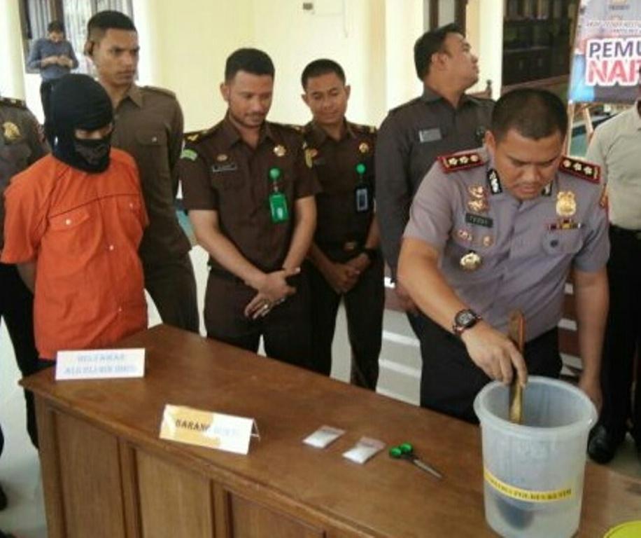 Polres Kutim Musnahkan Barang Bukti Sabu Seberat 74,09 Gram