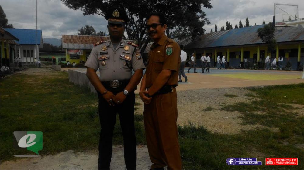 Kepsek Nur Salam Tepis Rumor Pungli di SMAN 1 Tomoni 