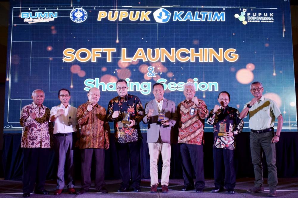 Pupuk Kaltim Luncurkan Inovasi PreciPalm dan Petanipedia