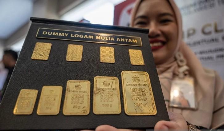 Naik, Simak Harga Emas Antam Pagi Ini   