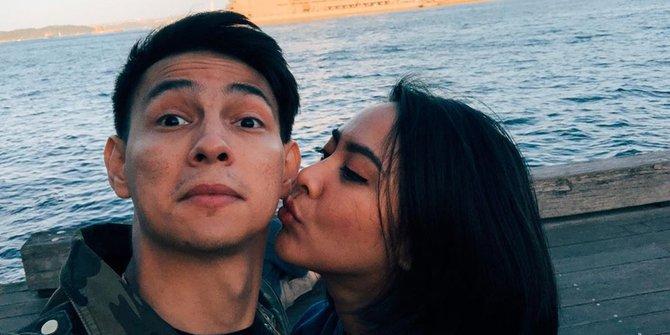 Marcell Darwin dan Nabila Resmi Menikah