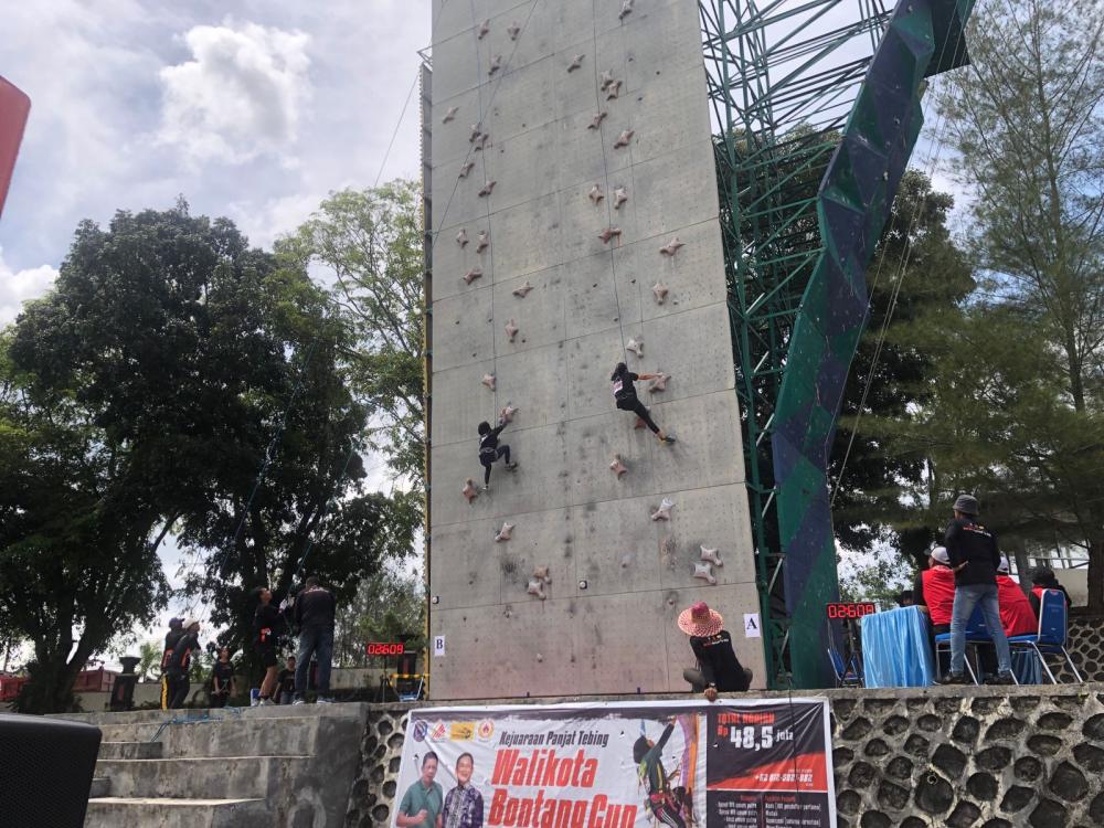 Atlet Panjat Tebing Samarinda dan Kukar Berjaya di Wali Kota Bontang Cup 
