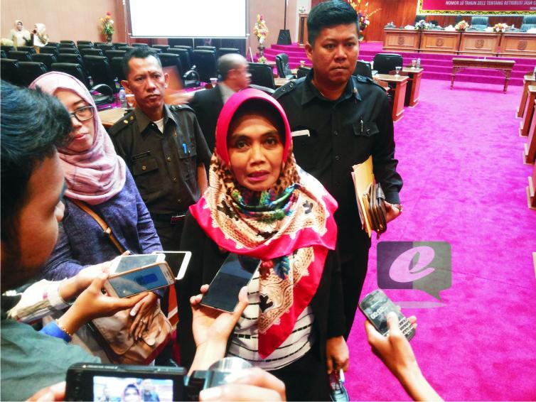 PERDA DIPARIPURNAKAN, TARIF RETRIBUSI JASA USAHA MASIH DIKOORDINASIKAN 