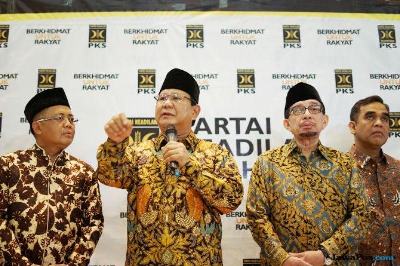 PKS Dinilai Tak Bernyali Tinggalkan Prabowo 