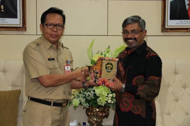 KONJEN INDIA AJAK PEMPROV KALTIM KERJASAMA PENINGKATAN SDM