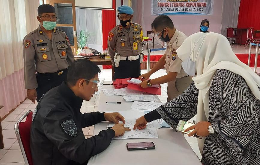Pabanrim Polres Bone Periksa Administrasi Catar Akpol dan Casis Tamtama