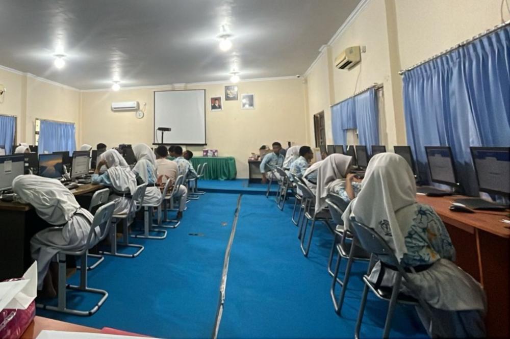 Sempat Alami Gangguan Teknis, Pelaksanaan TKA SMPN 5 Bontang Tetap Terkendali