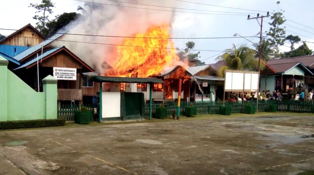 Ujoh Bilang Membara, Kantor Dinas PMP2T Ludes Terbakar