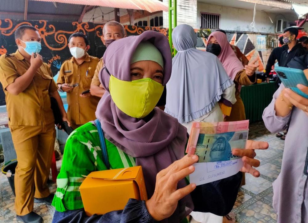 Berikan Manfaat, Warga Apresiasi BLT Pemkot Bontang