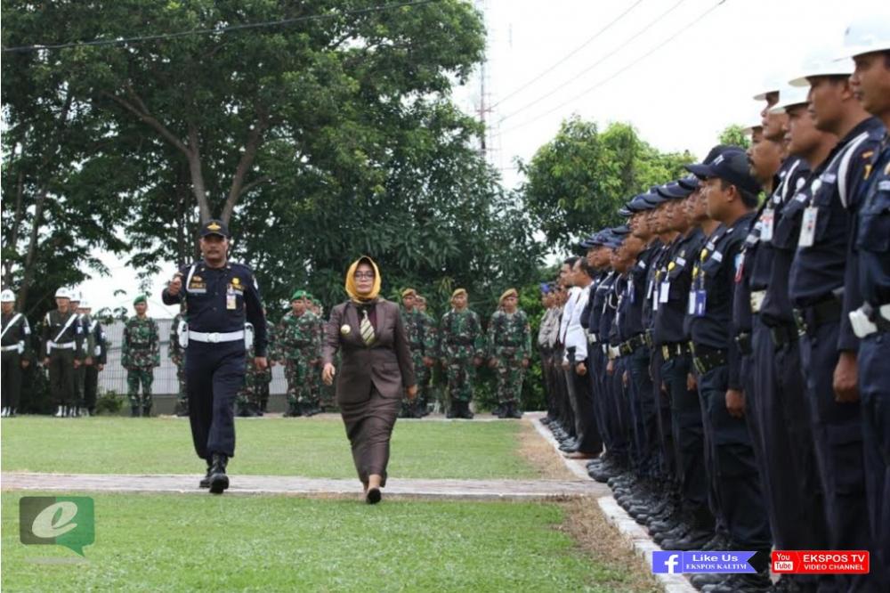 Polres Bontang Gelar Upacara HUT Satpam Ke-36 Tahun