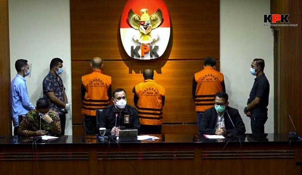 Kenakan Rompi Orange, Gubernur Sulsel Resmi Tersangka Korupsi