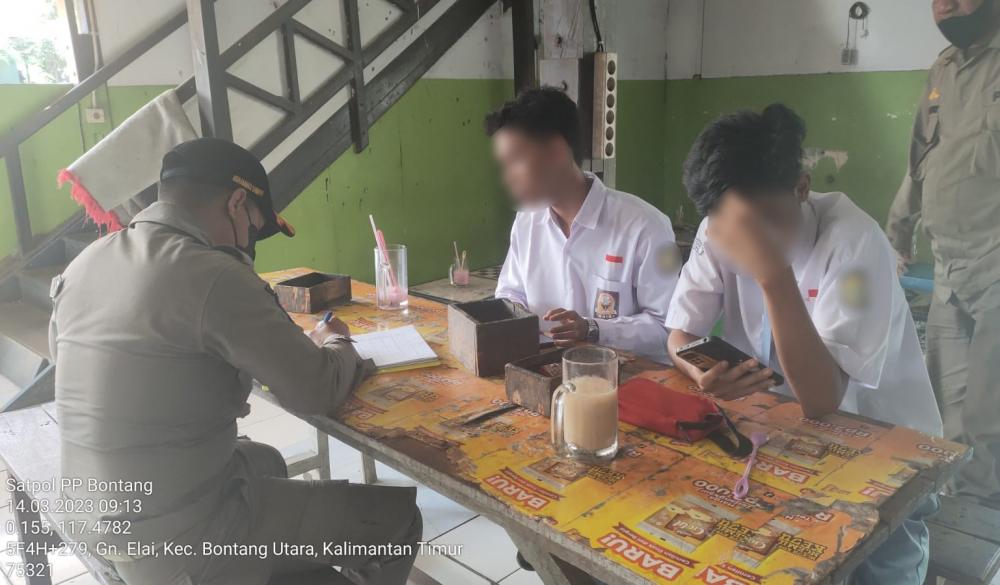 Satpol PP Bontang Amankan 2 Siswa Bolos Sekolah