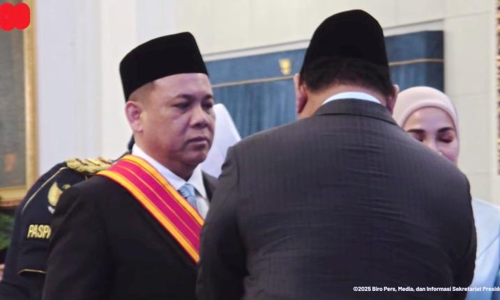 Haji Isam Diganjar Bintang Mahaputera Utama Oleh Presiden Prabowo