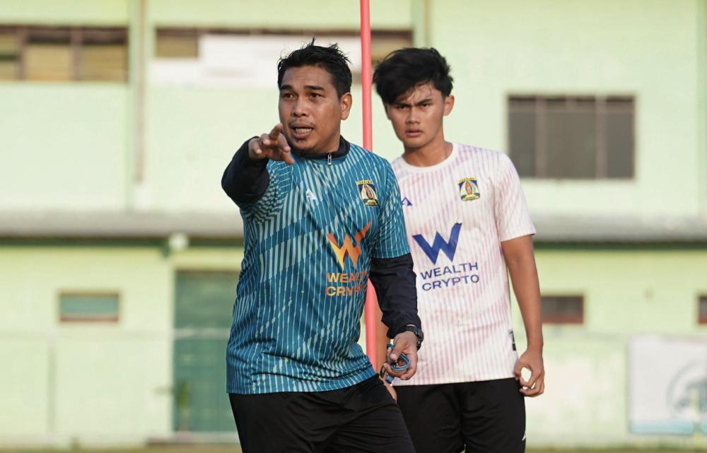 Tinggalkan Sudirman, Persiba Balikpapan Tunjuk Yus Arfandy Sebagai Pelatih 