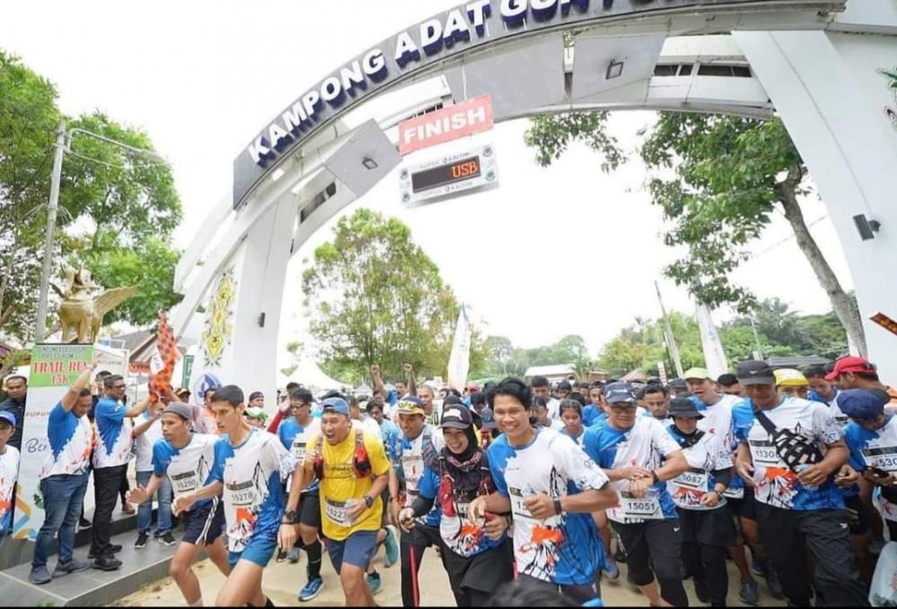 Wali Kota Bontang Buka Secara Resmi Guntung Trail Run 15 K