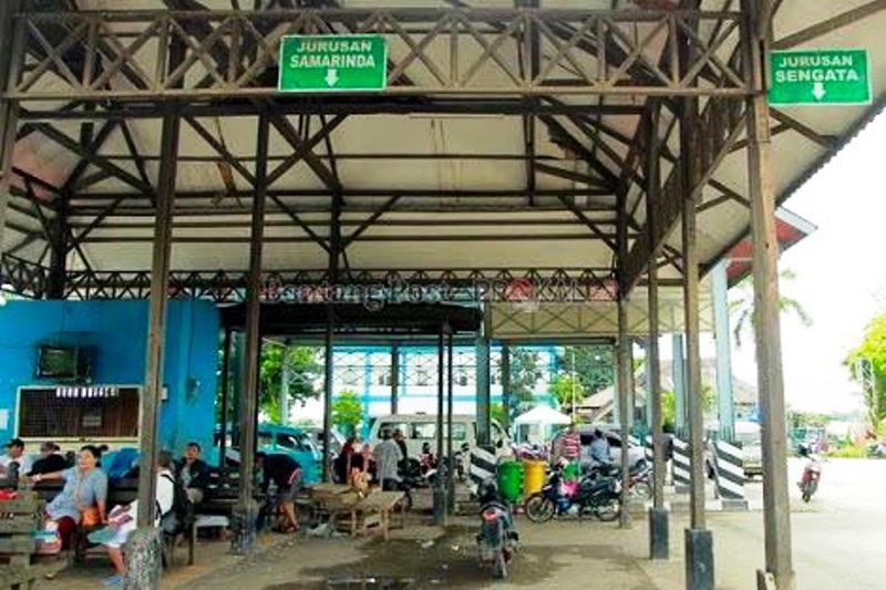 Relokasi Taksi Pelat  Hitam Jalan di Tempat 