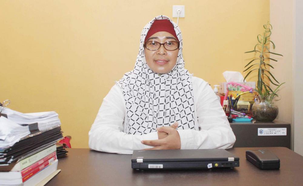 KEPSEK SMA N 1 BONTANG, SOSOK KARTINI MASA KINI YANG MENJADI PAHLAWAN TANPA TANDA JASA