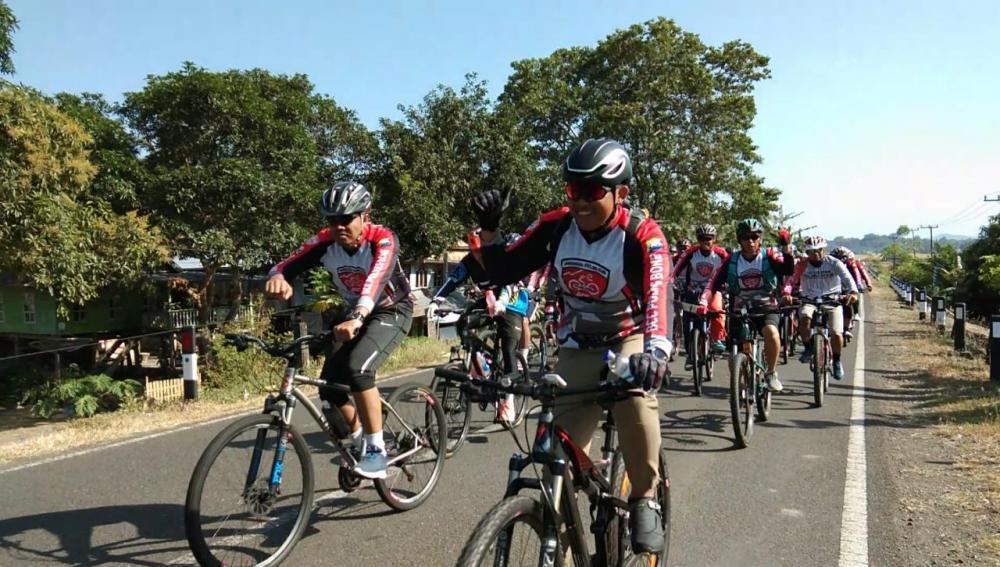 Family Gathering, Kapolres Bone Kayuh Sepeda Ratusan Kilometer