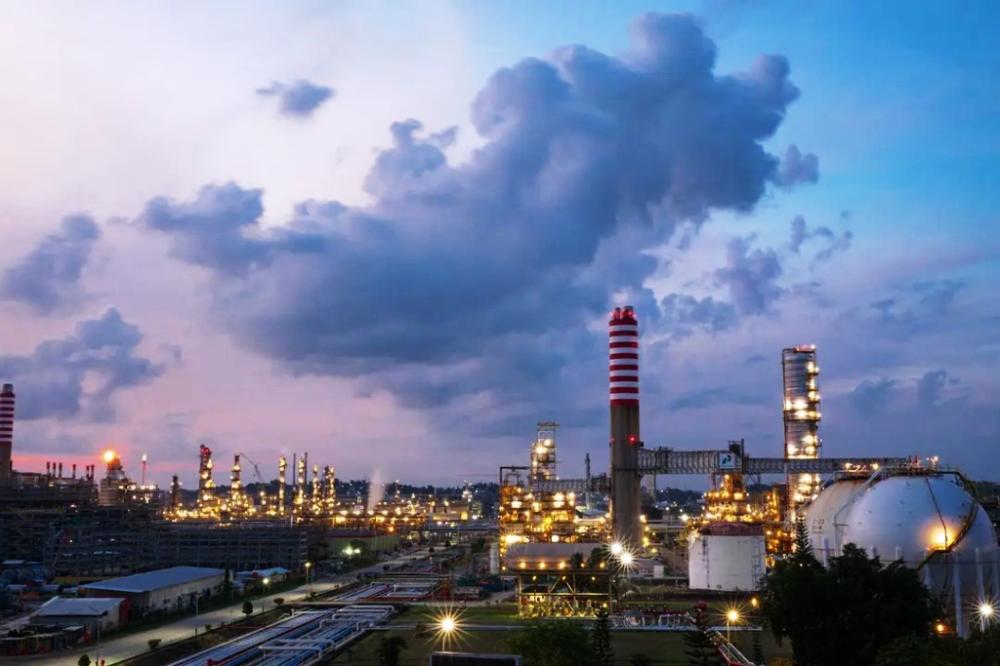 Hujan Debu di Balikpapan, Klaim Aman Pertamina Belum Cukup