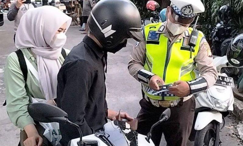 STNK Mati Langsung Main Sita, Cek Faktanya!