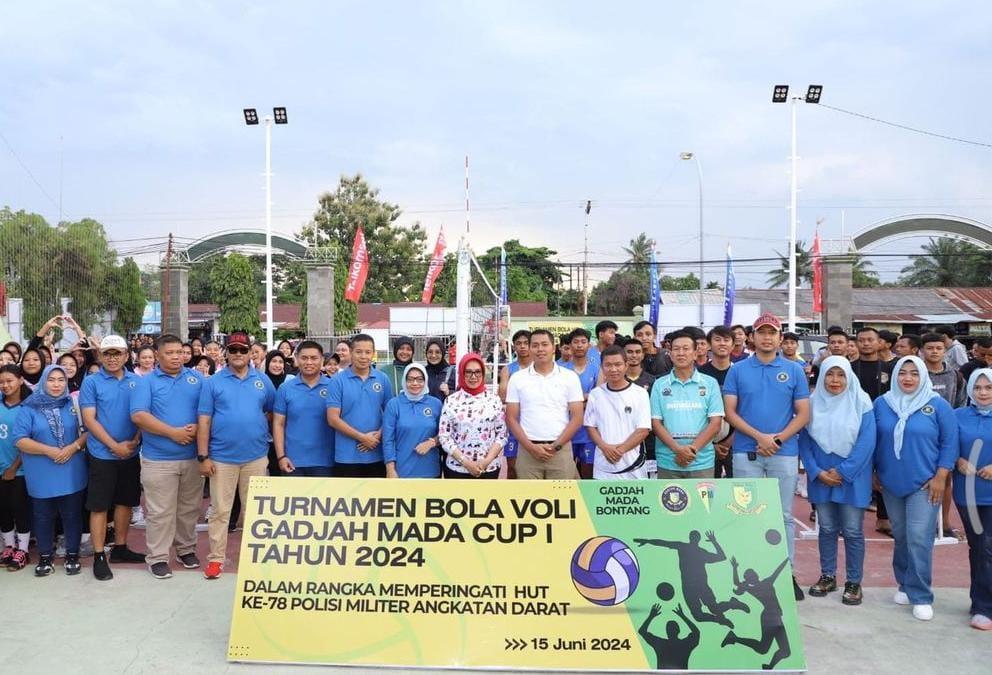 Najirah Buka Turnamen Bola Voli Gadjah Mada Cup I