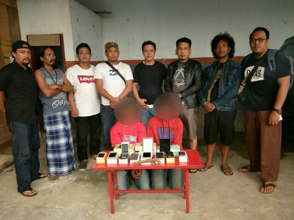 Polres Bone Bekuk 2 Spesialis Pembobol Konter HP, 1 Diantaranya Pelajar