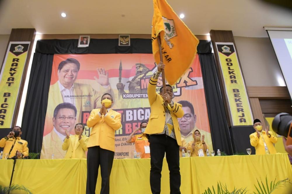 Aklamasi, Bupati Fahsar Jabat Ketua Golkar Bone Untuk Ketiga Kalinya
