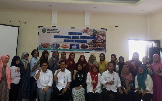DKP3 Bontang Gelar Pelatihan Pembuatan Telur Asin Pindang Panggang