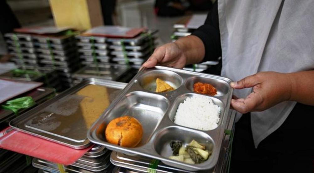 MBG Makan Anggaran Pendidikan? Dalih DPR Putusan Politik