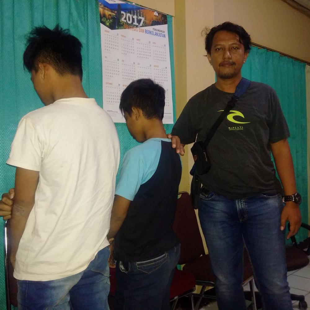Dua ABG Spesialis Curanmor Digerebek Warga saat Tidur dalam Rumah Kosong    
