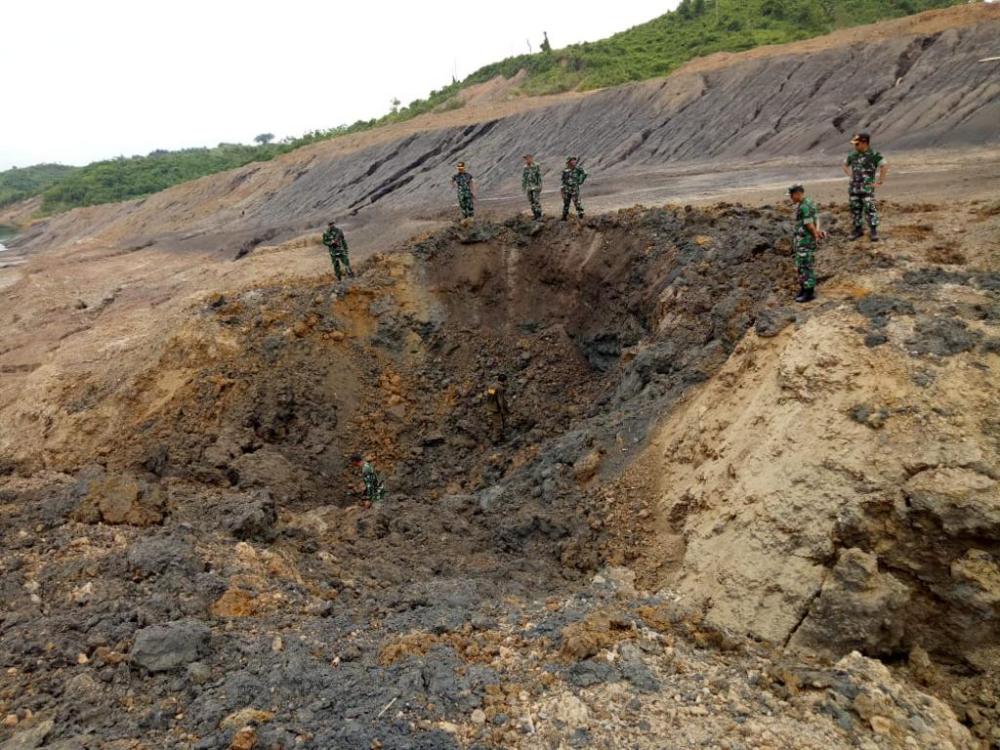 Kodim 0909 Sangatta Hancurkan Bom Udara yang Ditemukan Warga