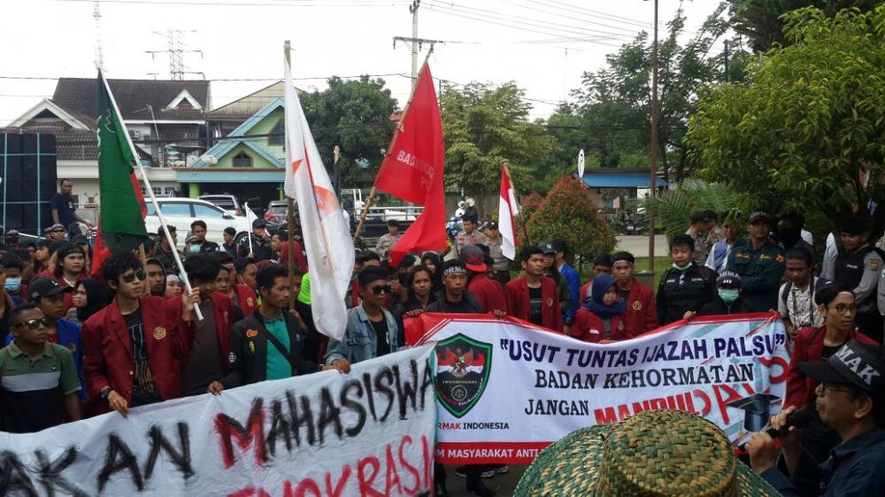 Formak Indonesia Adukan Anggota DPRD Kaltim yang Diduga Ijazah Palsu 