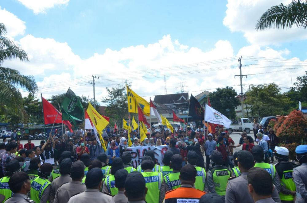 Mahasiswa Kembali Geruduk DPRD Kaltim, Tagih Janji Soal Polemik UU MD3 