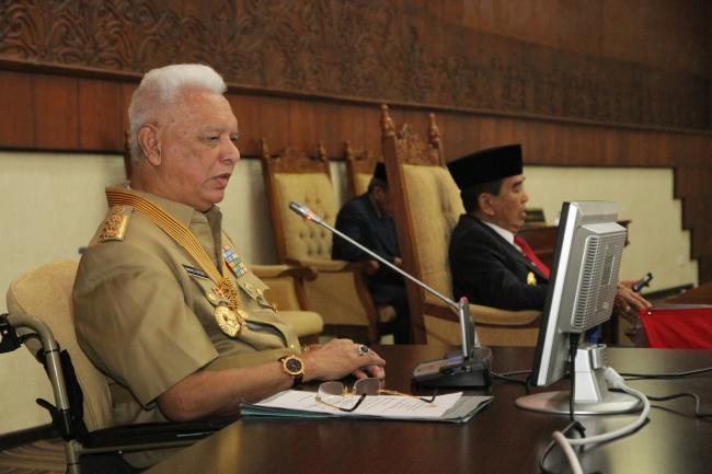 PEMPROV KALTIM BERUSAHA TEKAN ANGKA PENGANGGURAN