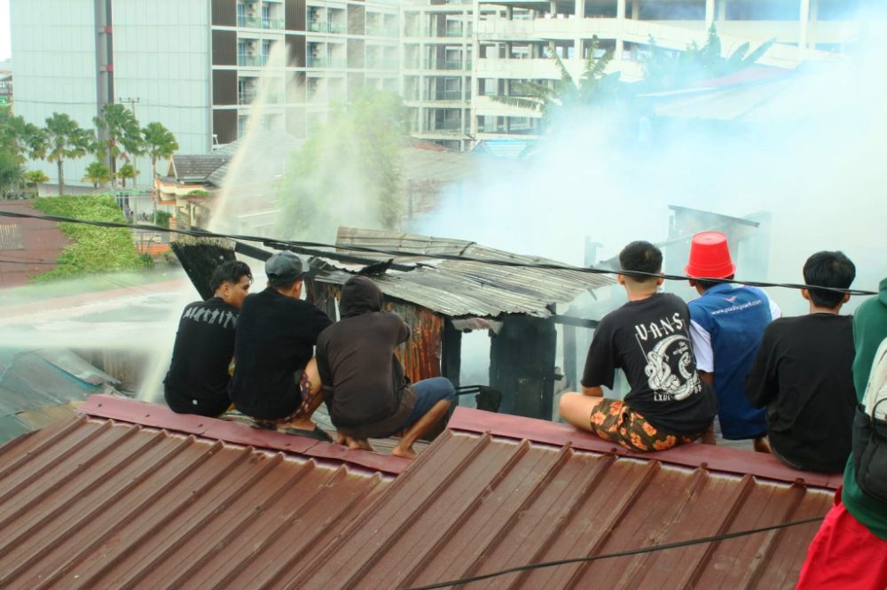 Belasan Rumah Terbakar di Balikpapan Barat, Petugas Kesulitan Jangkau Titik Api