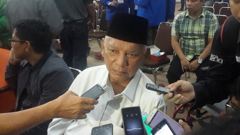 Awang Faroek, Antara Ferdi dan Rusmadi? 