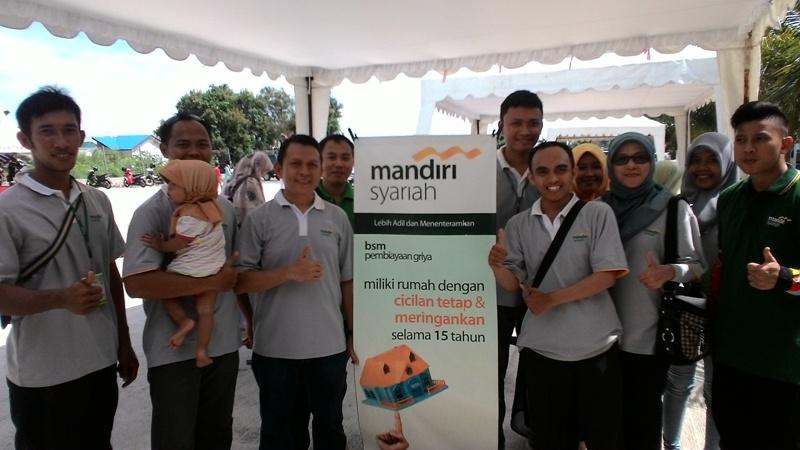 BANK SYARIAH MANDIRI BERBAGI KECERIAAN DENGAN MASYARAKAT
