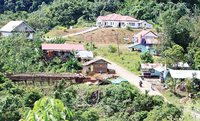 DUA DESA DI MAHULU SEGERA TERALIRI LISTRIK 24 JAM