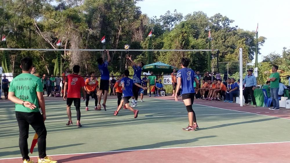DENARHANUD  RUDAL-002 JALIN  SILATURAHMI  DENGAN MASYARAKAT  MELALUI  TOURNAMENT  BOLA  VOLLY