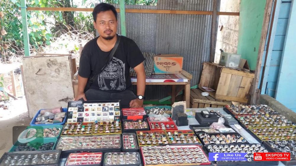  Kegigihan Jajang, Pengrajin Batu Akik Yang Tetap Eksis Di Bontang