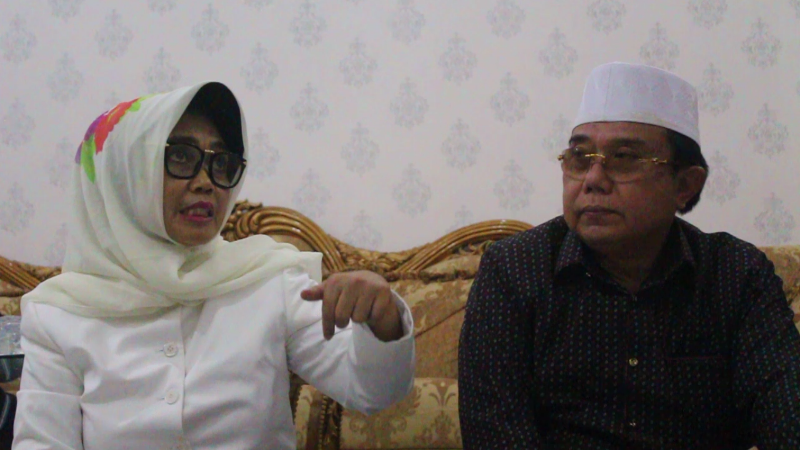 KAYAKNYA ORANG ASING HARUS DINATURALISASI NIH JIKA INGIN KERJA DI BONTANG