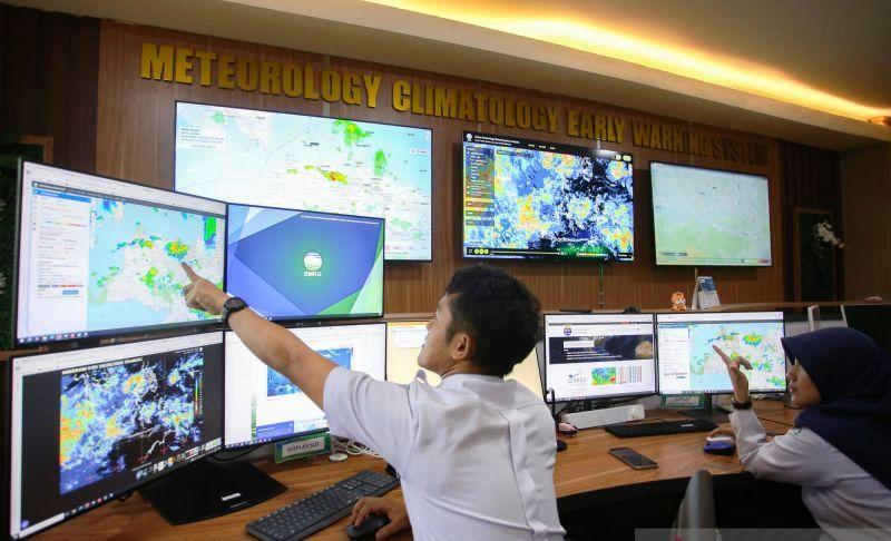 Awan Tebal Selimuti Kaltim-Kalsel, BMKG Ingatkan Potensi Hujan di Kalimantan Utara
